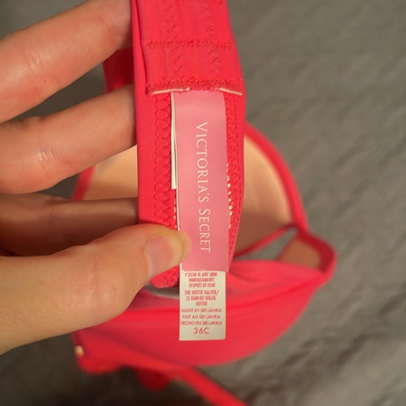 Victoria’s Secret bathing suit top - Picture 4 of 5